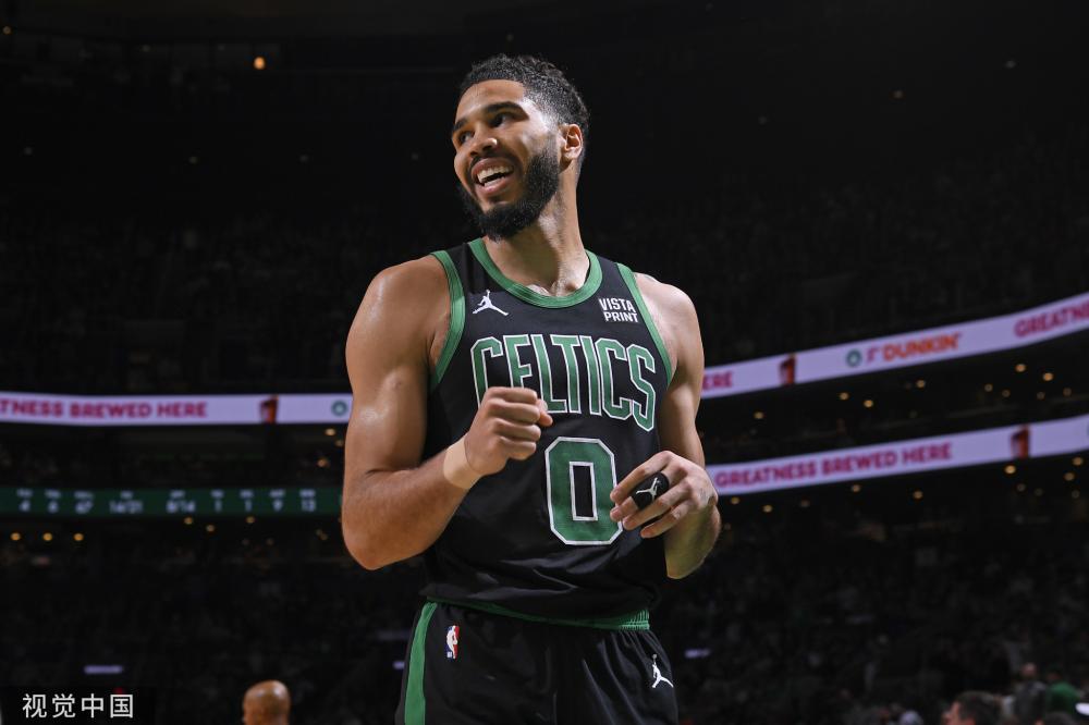 旧保持了他 旧保持了他