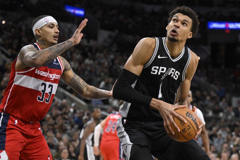 传接球失误 传接球失误