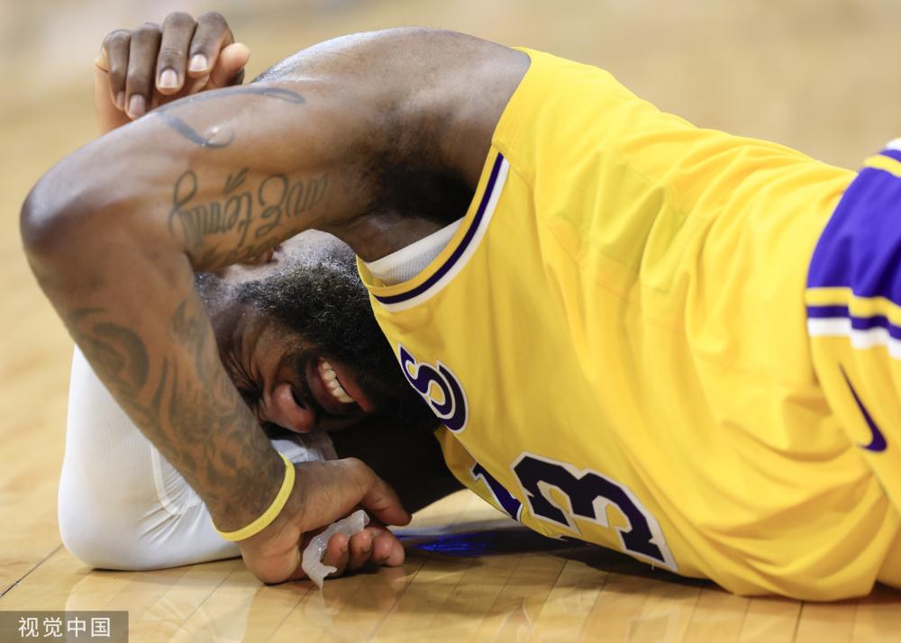 凭借出众的 凭借出众的