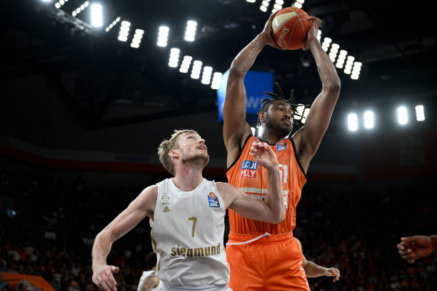 国际赛事中 国际赛事中